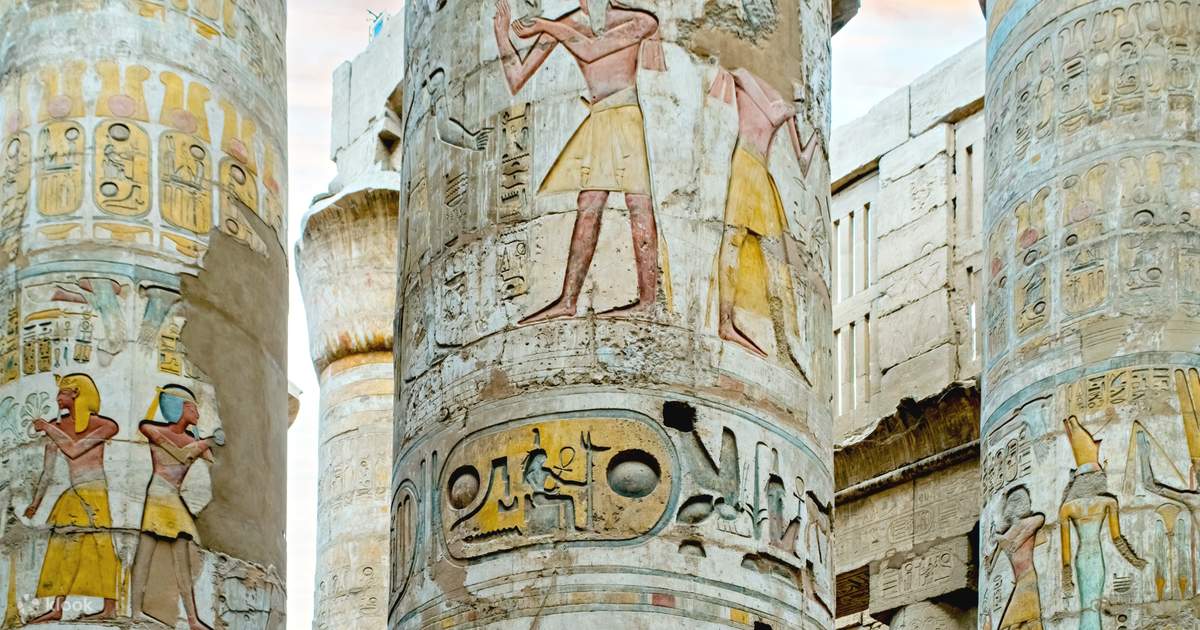 古代エジプトの神秘的なエッセンスを取り入れたオリジナル