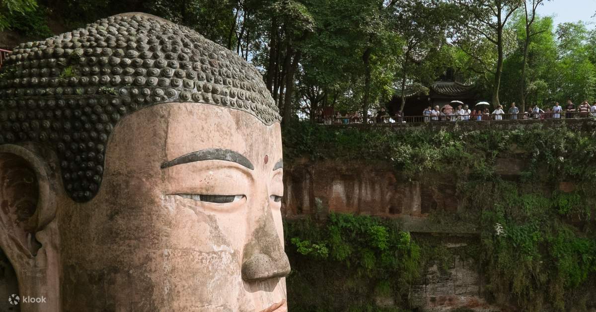 Leshan R. Jackson Lawatan Panda Base & Leshan Giant Buddha dengan Pick Up dari Chengdu ...