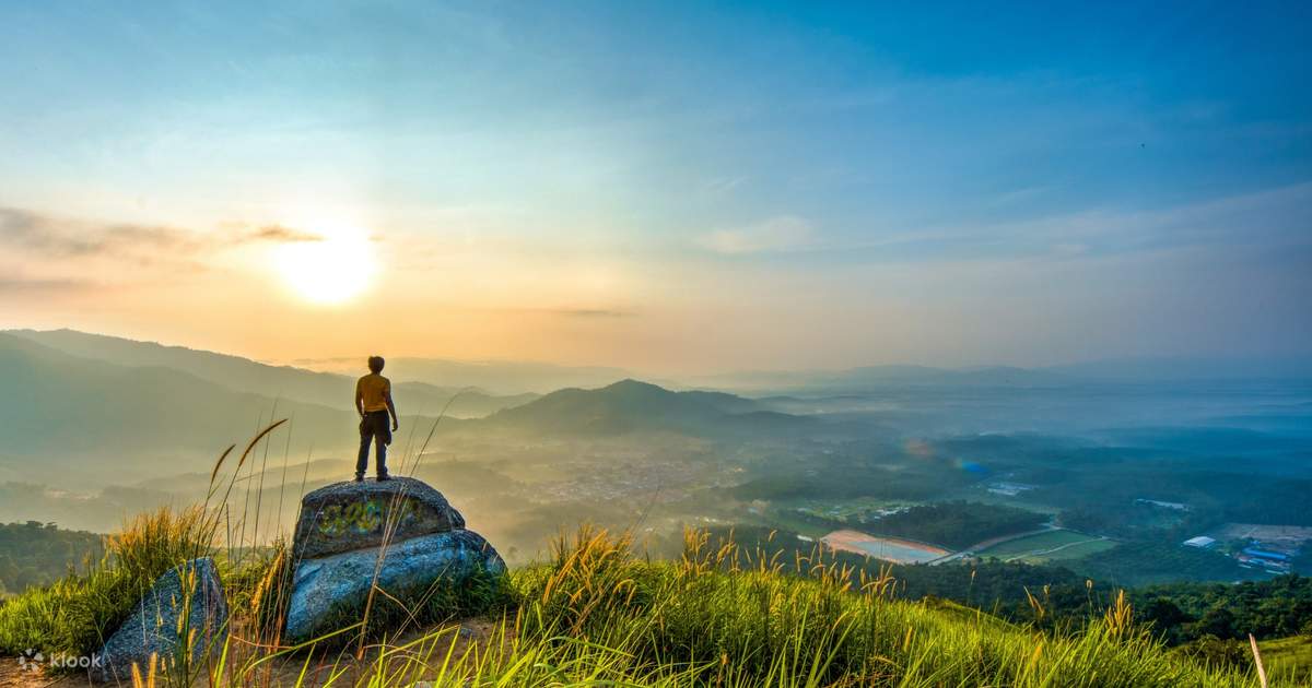 Half-day Hiking Trip in Broga Hill - Klook Malaysia