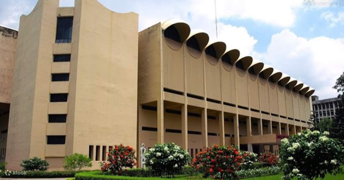 What is the Schedule of Bangladesh National Museum?  