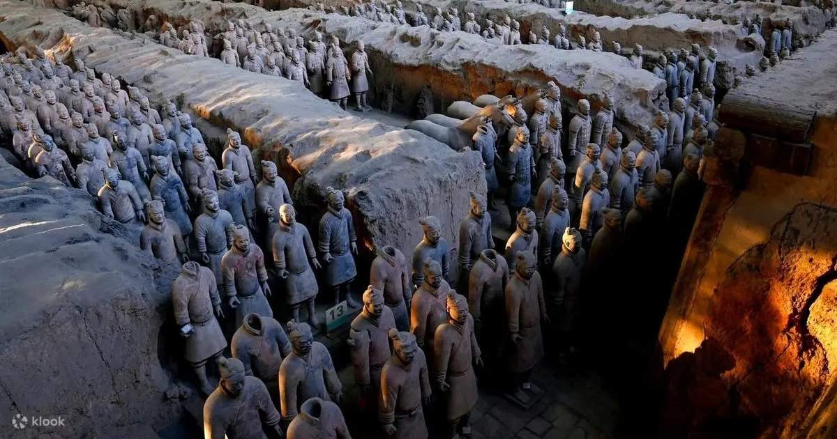 西安秦始皇帝陵博物院(兵马俑)+华清宫一日游(探千年历史,寻秦风唐韵,多团型可选) - Klook客路