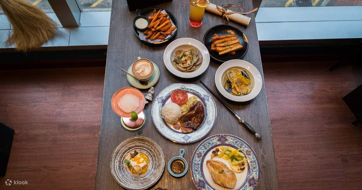 Lunch, Tea, Dinner, and Cocktail Sets at Weisley's Wardrobe Cafe Bar ...