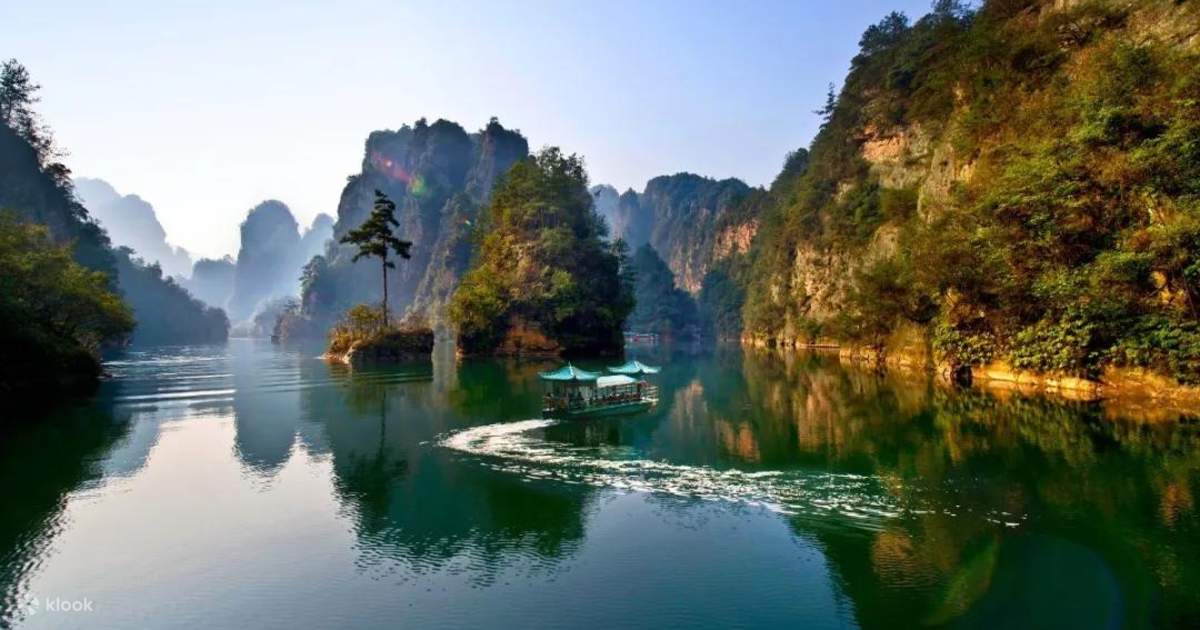 Zhangjiajie 3-Day Private Tour Tianmen Mountain Baofeng Lake Fenghuang ...