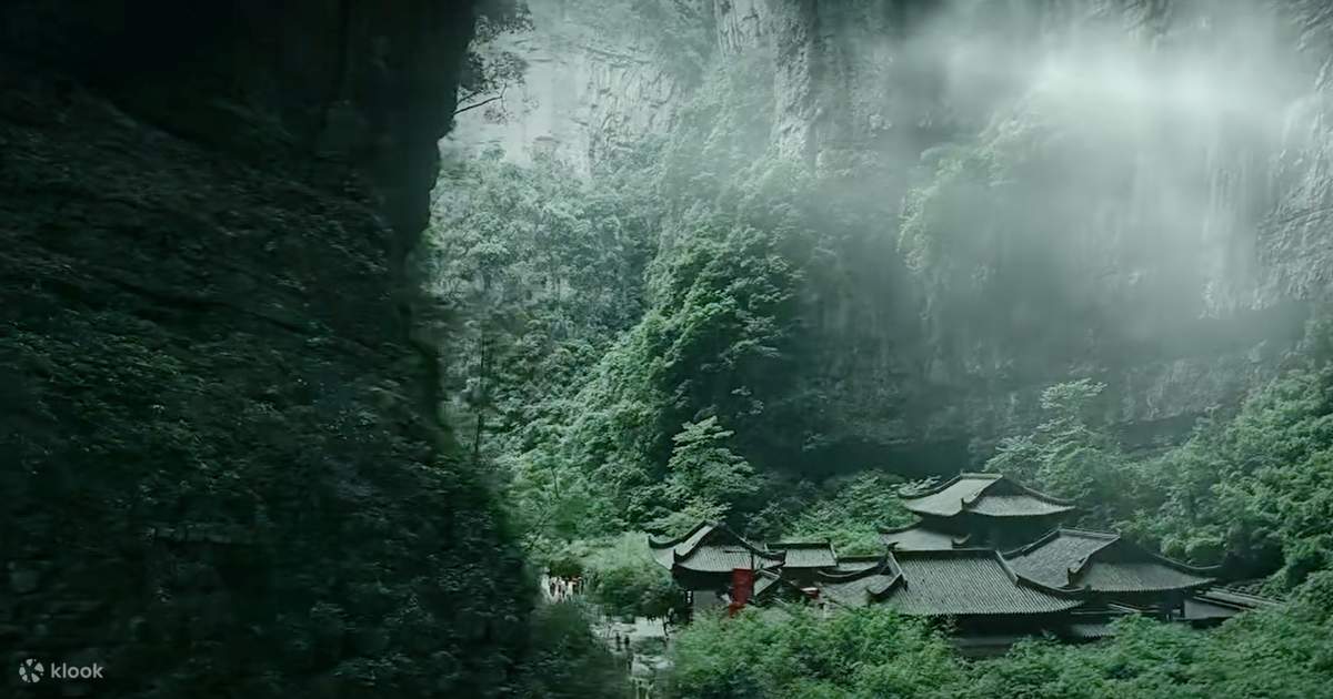 重庆武隆天生三桥+龙水峡地缝+仙女山森林公园+乌江观景二日游(喀斯特地质奇观,山地草原风光,网红波浪公路) - Klook客路