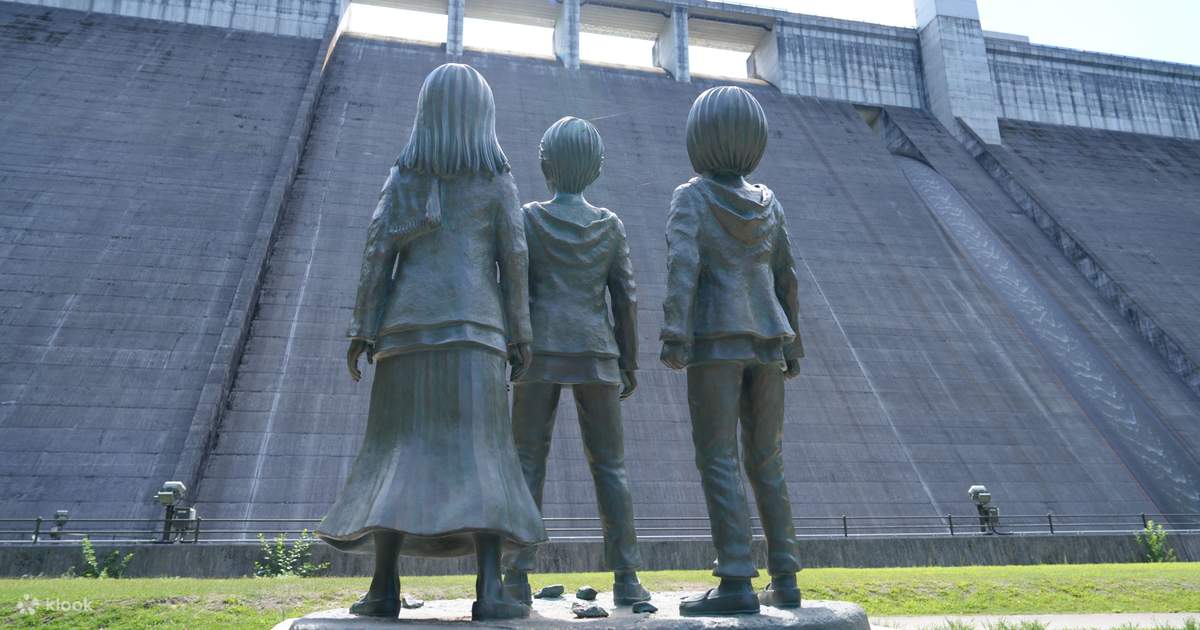 広東語&北京語&英語ガイド付き 進撃の巨人・大山ダム銅像&日田駅・豆