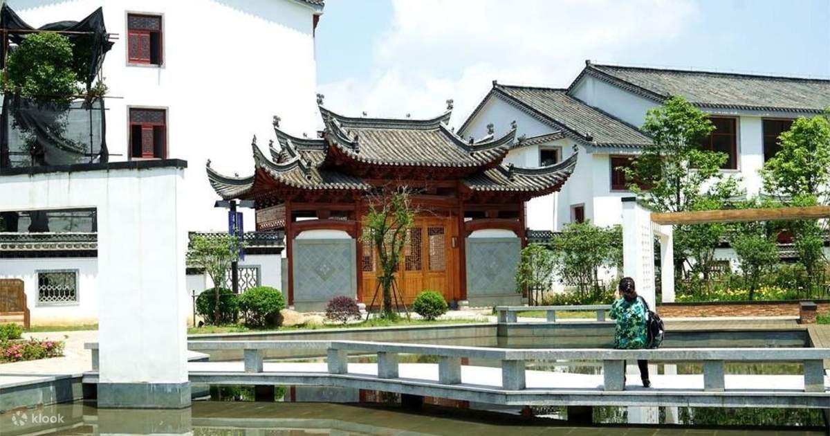 Night Tour of Jingdezhen Mingfang Garden, Memory of China, Large-scale ...