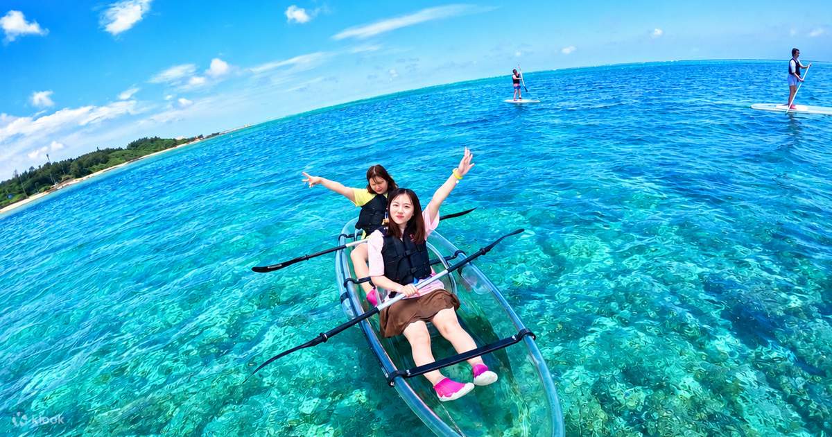 空中散歩 日本の旅 全14巻セット 沖縄: 恩納村クリアカヤックで海上散歩体験 (写真撮影付き) - Klook