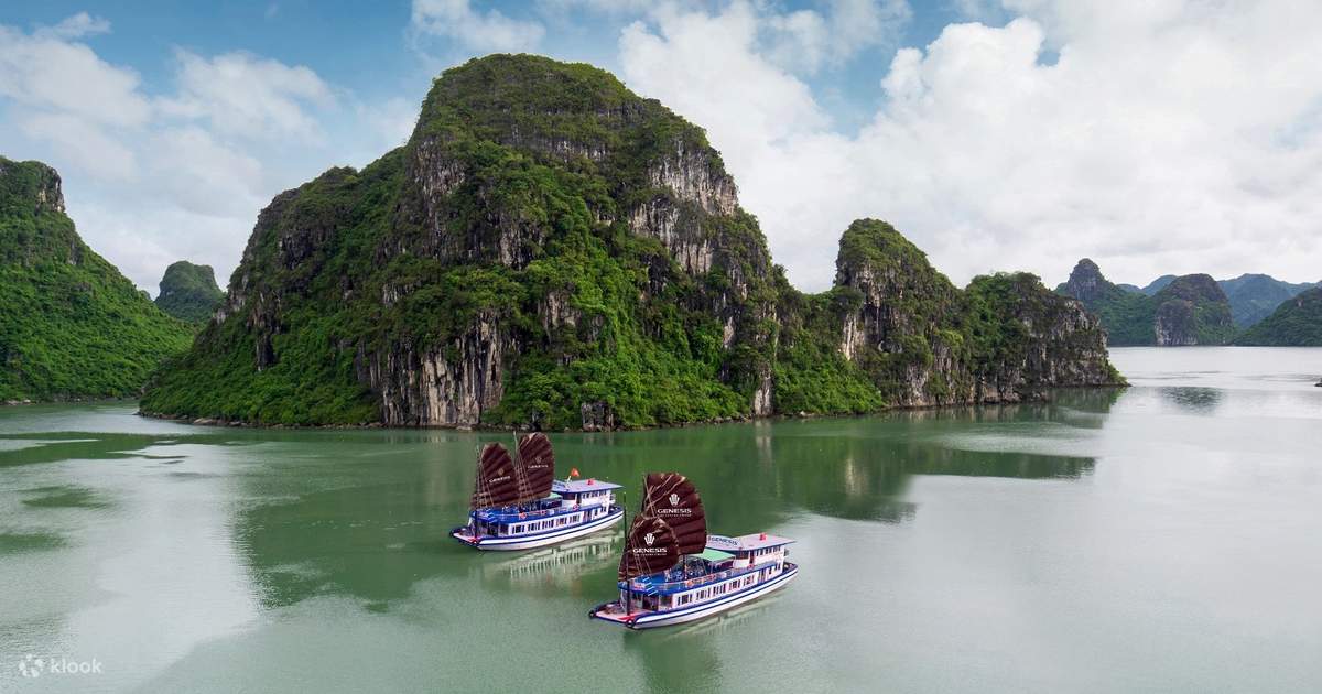 ทัวร์ล่องเรือสำราญที่ฮาลองเบย์ (Ha Long Bay) จากฮานอย ประเทศเวียดนาม -  Klook ประเทศไทย