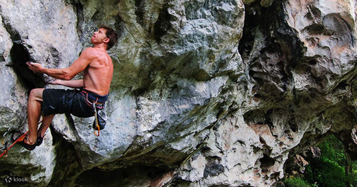 ヴァンヴィエンのロッククライミングコース Klook