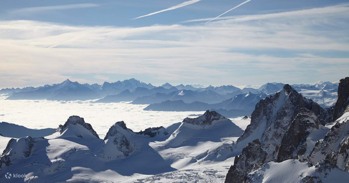 Du lịch tới Chamonix-Mont Blanc, một điểm đến nổi tiếng của Châu Âu với khung cảnh tuyệt đẹp và khôi hài sẽ khiến bạn cảm thấy thoải mái và thư giãn. Hãy tham gia chuyến đi và tham quan các địa điểm thú vị trong Chamonix Mont Blanc với chúng tôi. Không bao giờ là muộn để khám phá và trải nghiệm cuộc sống, hãy bắt đầu ngay từ hôm nay!
