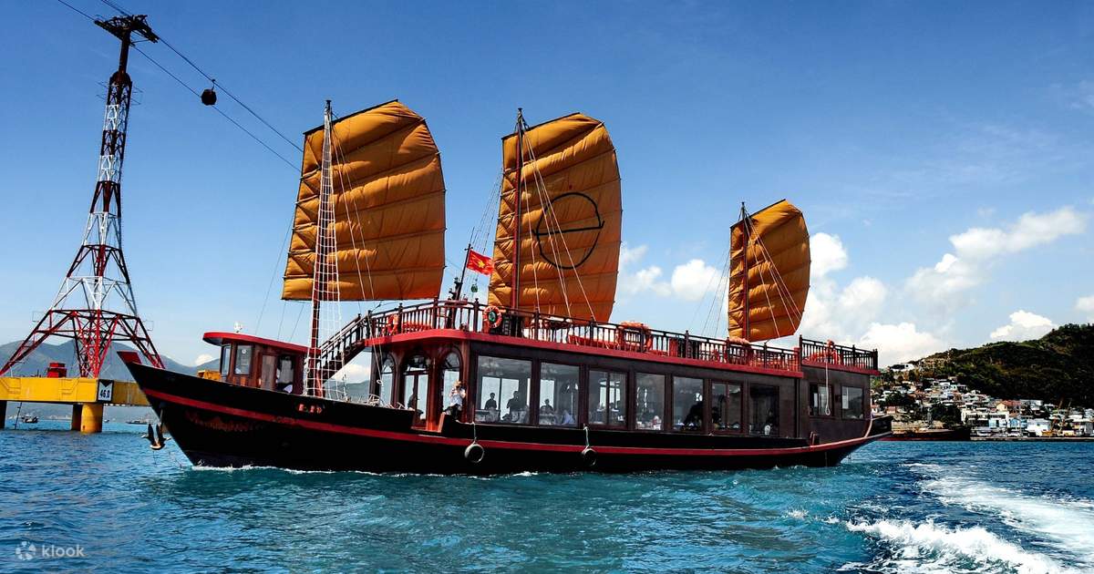 エンペラークルーズによるニャチャン湾日帰り旅行、ニャチャン