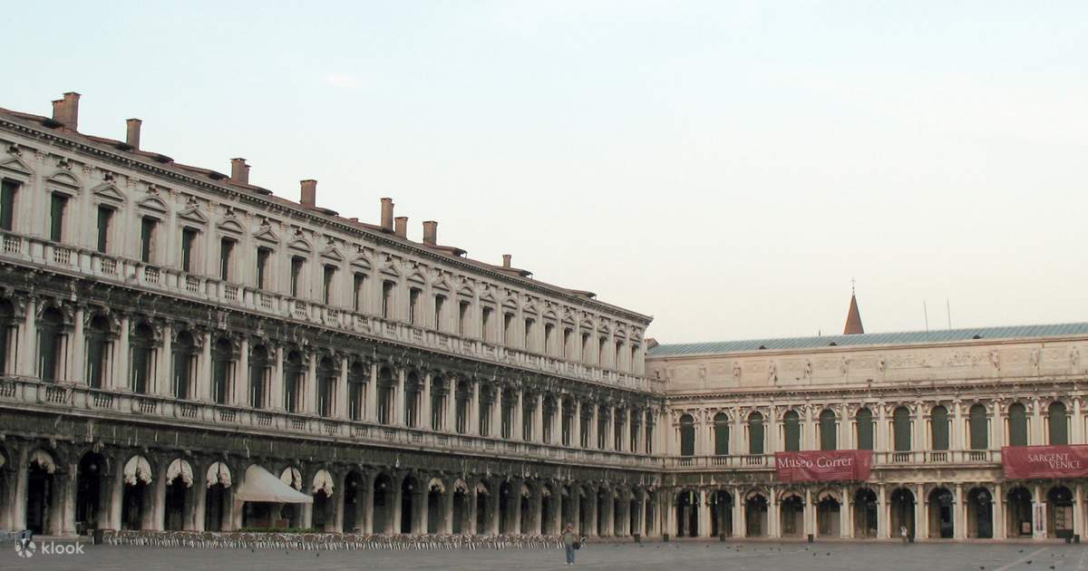 things to do in rialto | spend time at the lovely st. mark's square