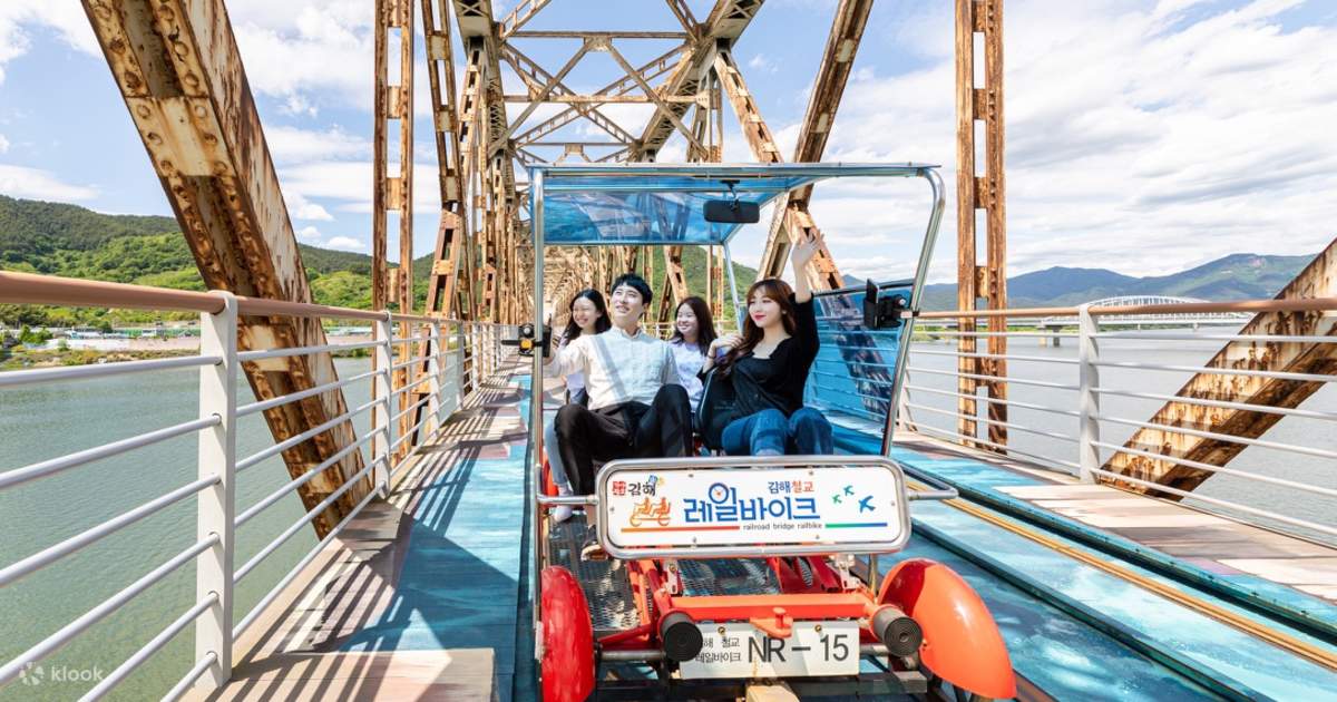 Tour Trong Ngày Gimhae Nakdong River Railbike, Quảng Trường BIFF, Wine Cave, và Làng Gamcheon Culture - Klook Việt Nam