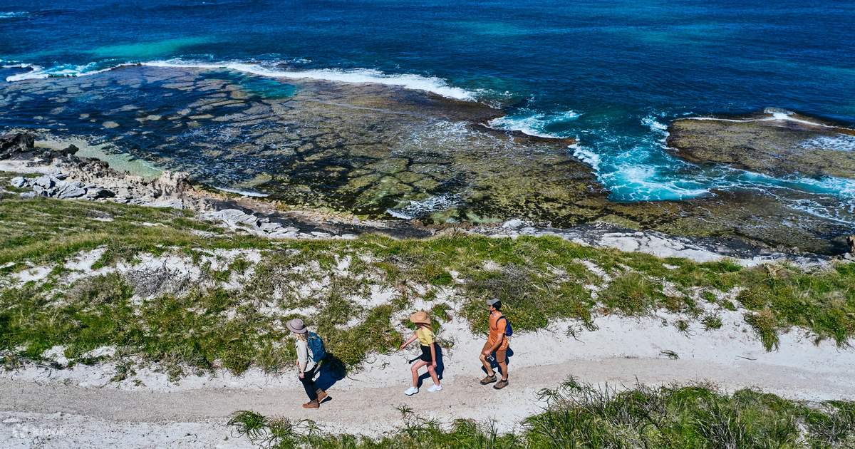 Lakes And Bays Guided Hike in Rottnest Island - Klook India