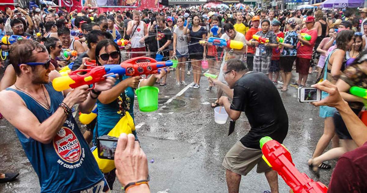 Songkran Festival Day Tour with Tuk Tuk Water Battle in Bangkok, Thailand -  Klook Philippines