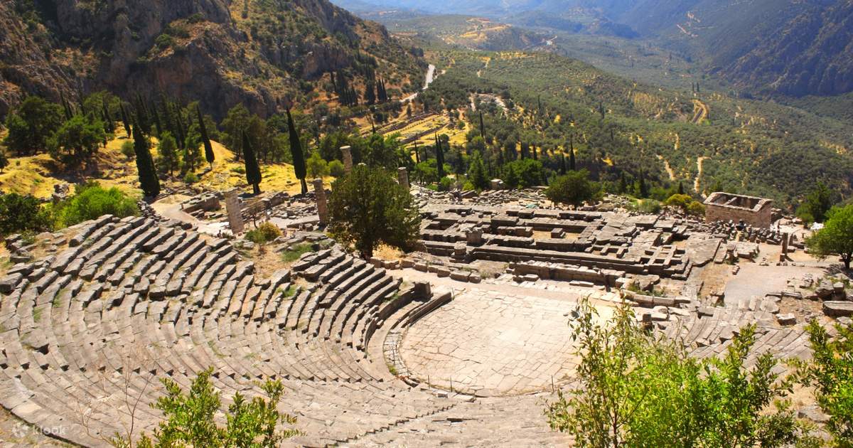 Delphi, Greece: A travel guide for your visit to Delphi & the best tours