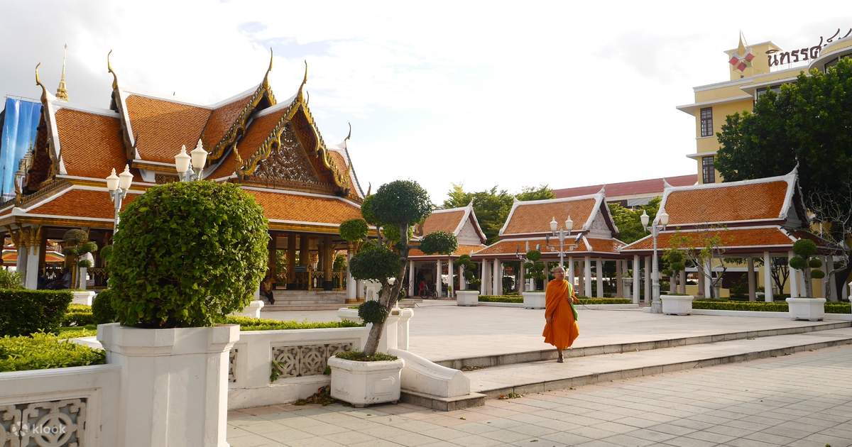 泰国 AK Travel 提供的金山寺私人嘟嘟车之旅 - Klook客路