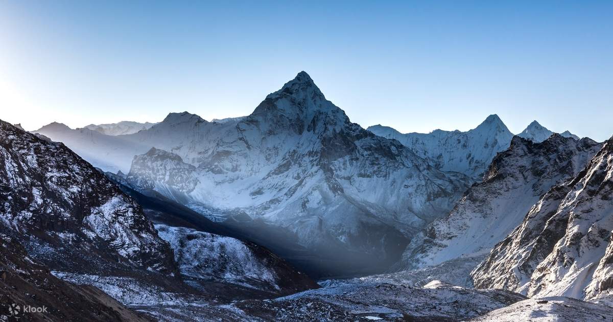 頂上を制覇：ネパールのヒマラヤ山脈アマ・ダブラム遠征 | Klook