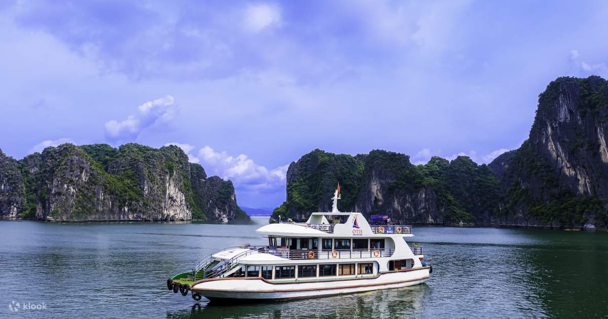 Halong Bay Day Trip - Vietnam blue waters