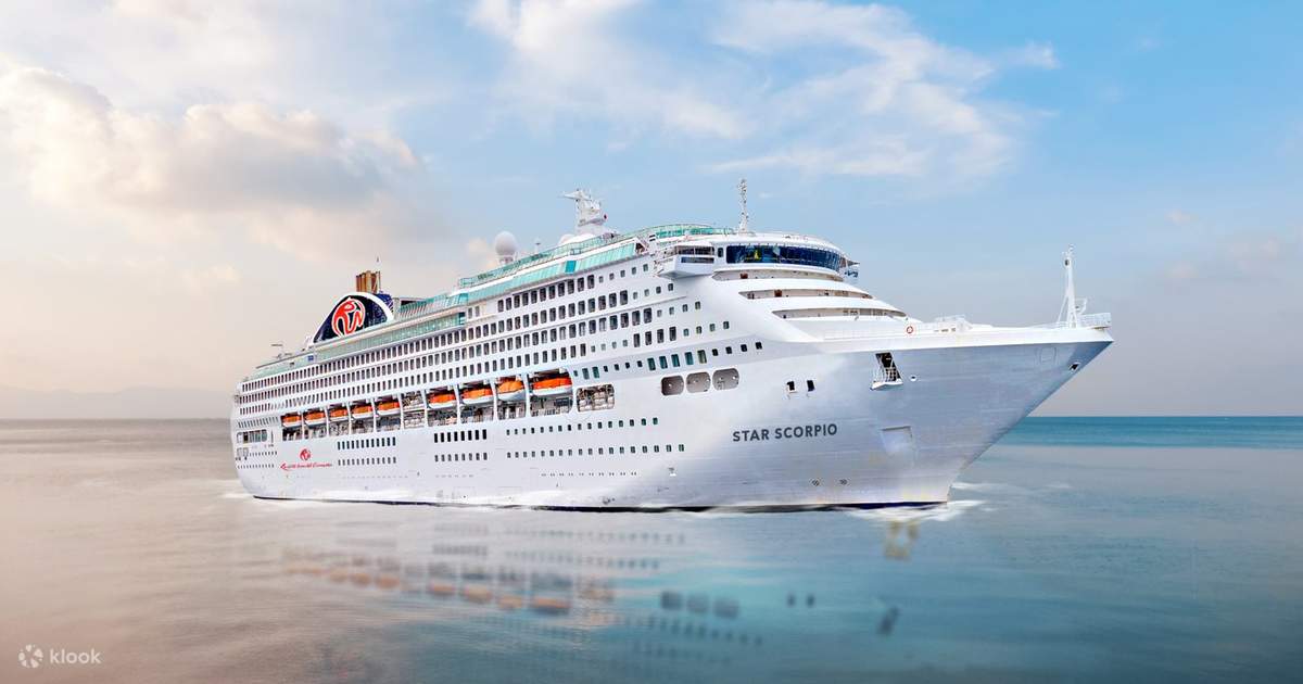 Mengarungi Lautan Nusantara: Perkembangan Industri Cruise di Indonesia dan Tantangan Masa Depan