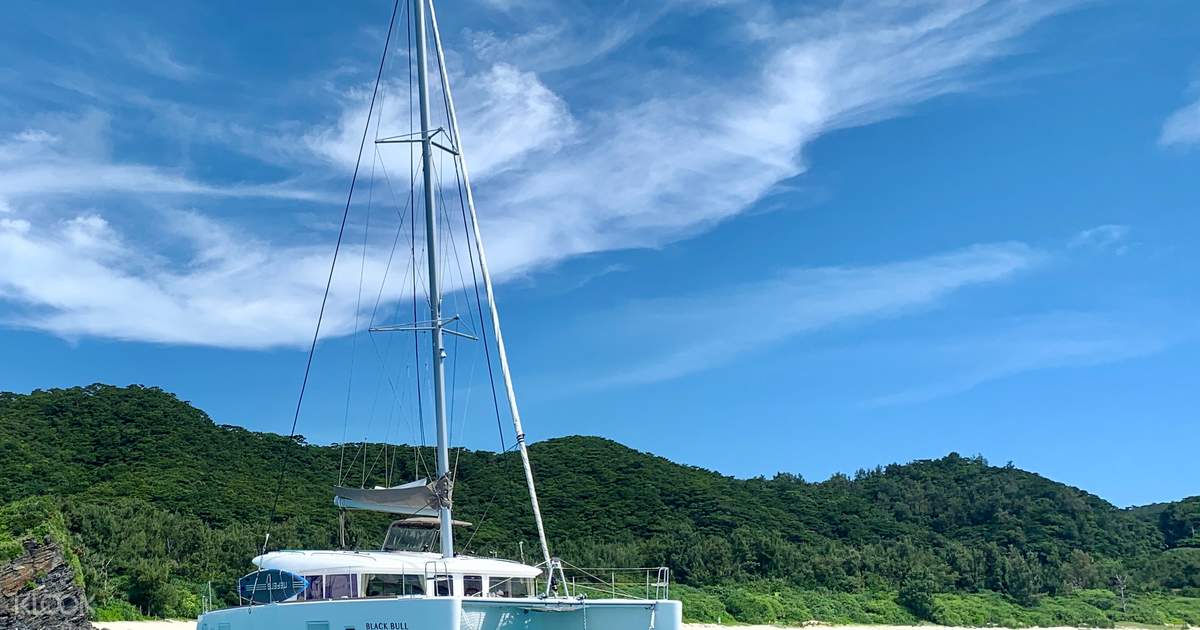 カタマランヨットで行く久高島チャーター体験 与那原マリーナ発 Klook 日本