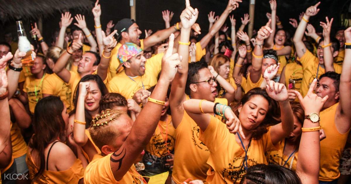 Boracay PubCrawl by Haqqy Life - Klook