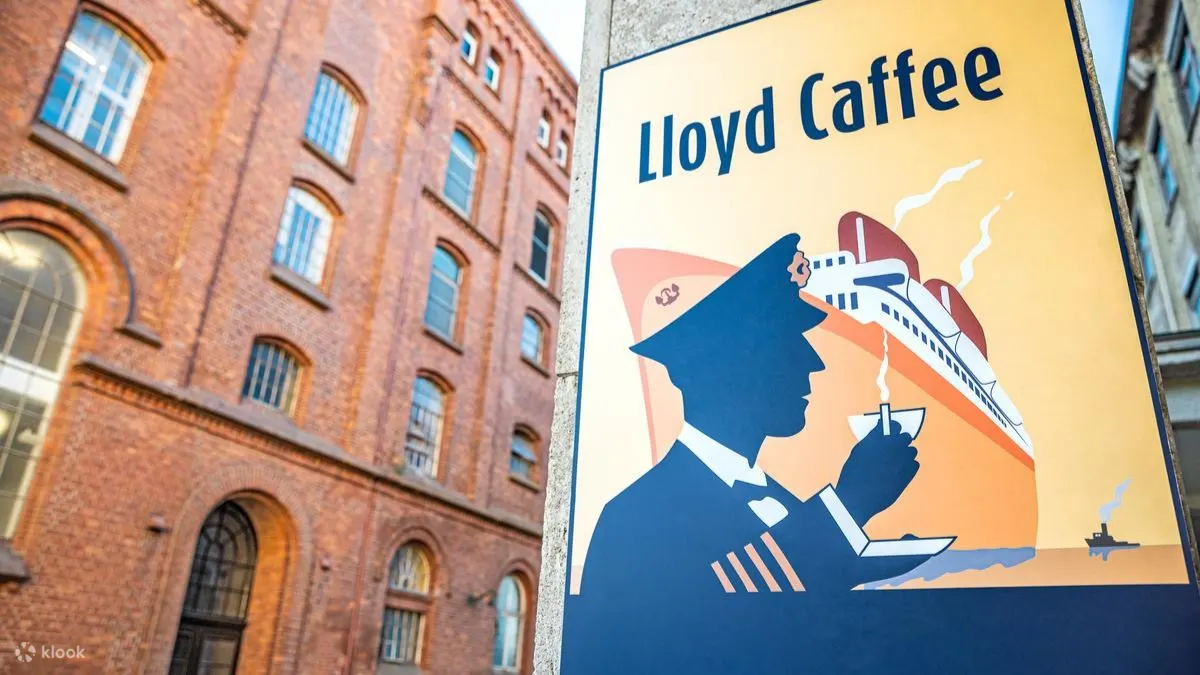 Lloyd Caffee 版权所有 WFB/Carina Tank