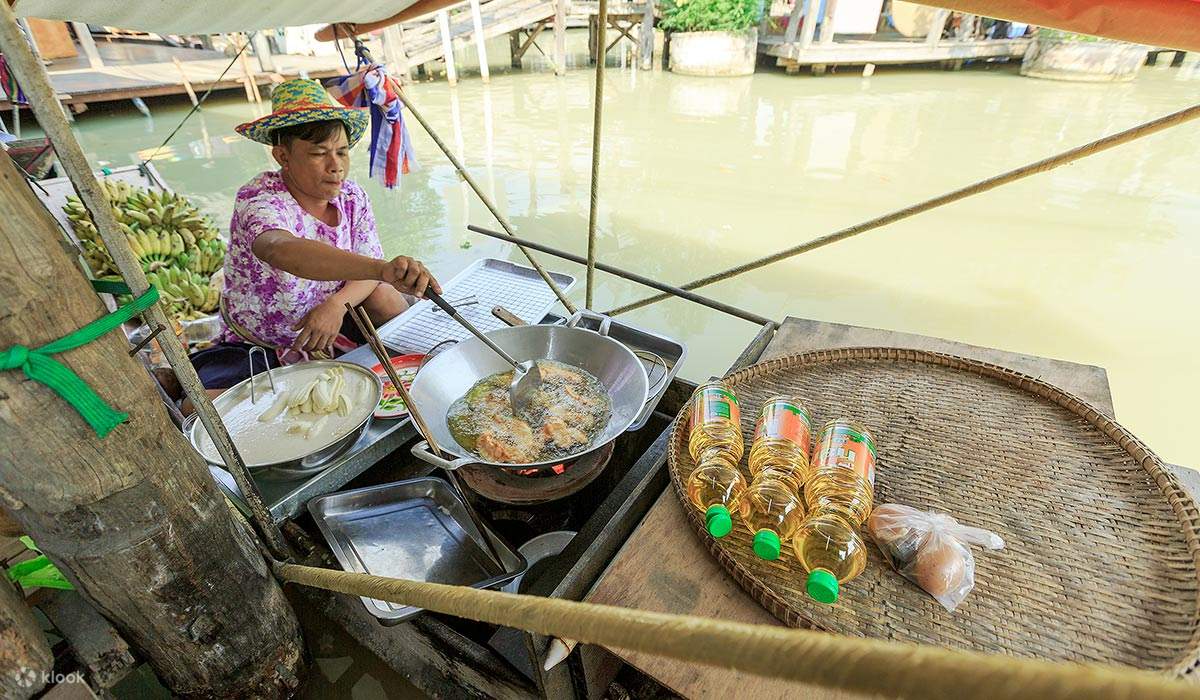 Mercato Galleggiante di Pattaya