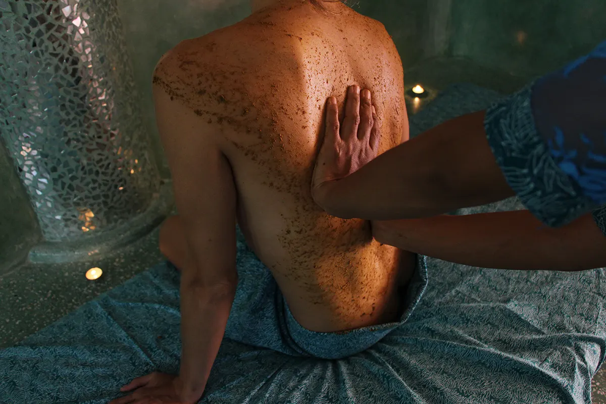 在 bodyworks 水疗中心按摩