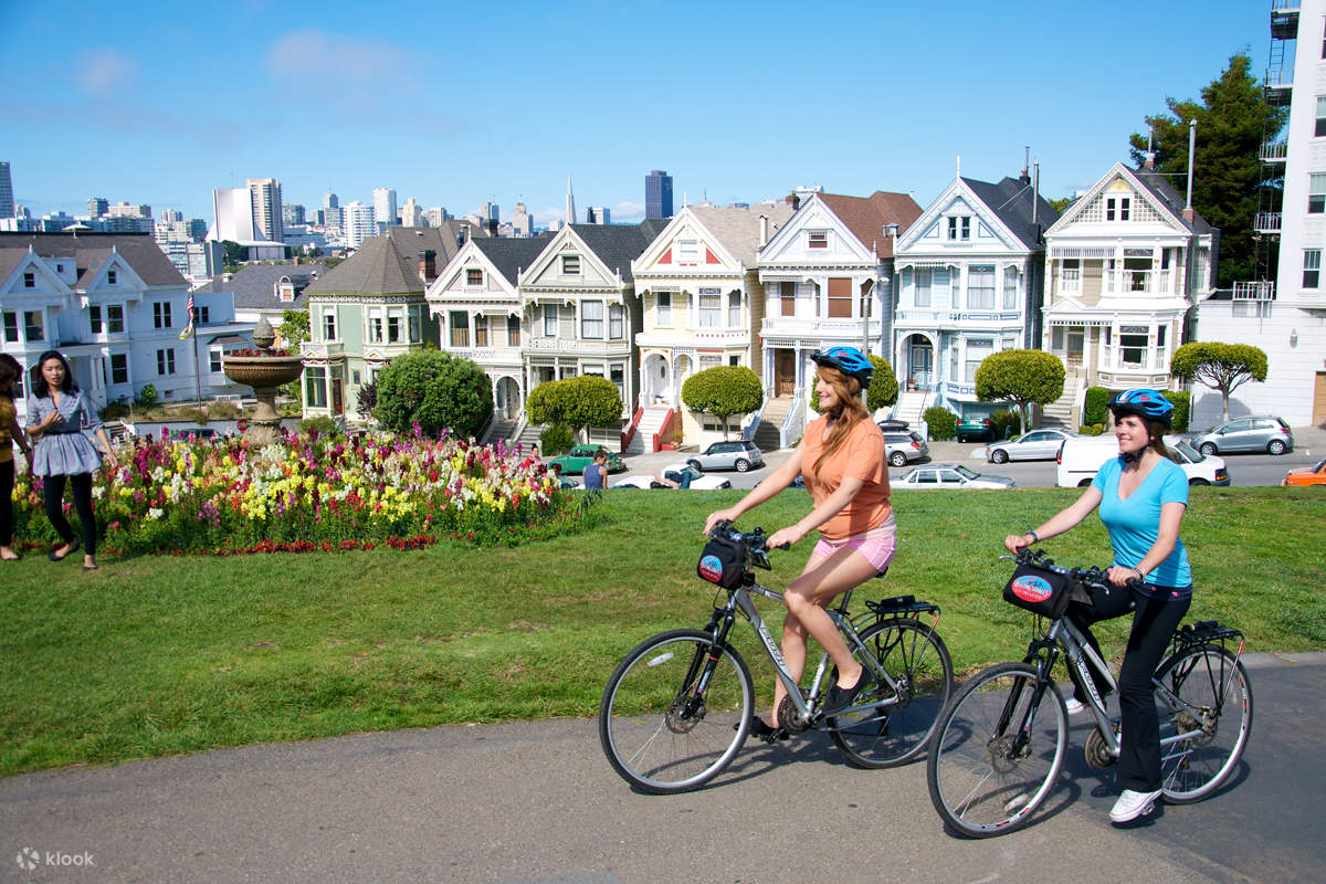 San Francisco One Day Comfort Bike Rental by Blazing Saddles Klook
