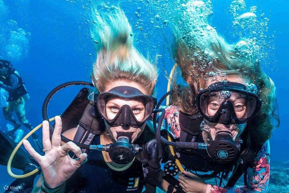 Erogatore di secondo stadio per immersioni subacquee, accessorio per