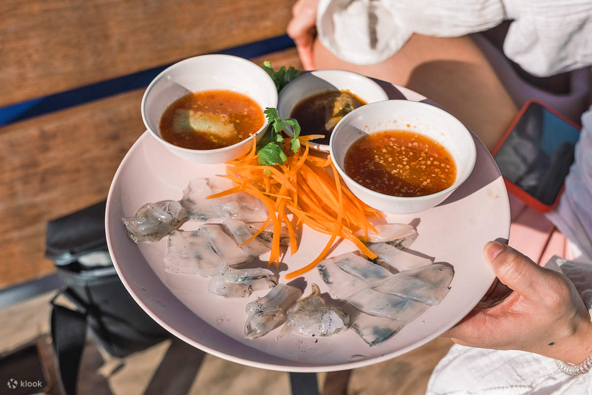 Sashimi de calamar fresco