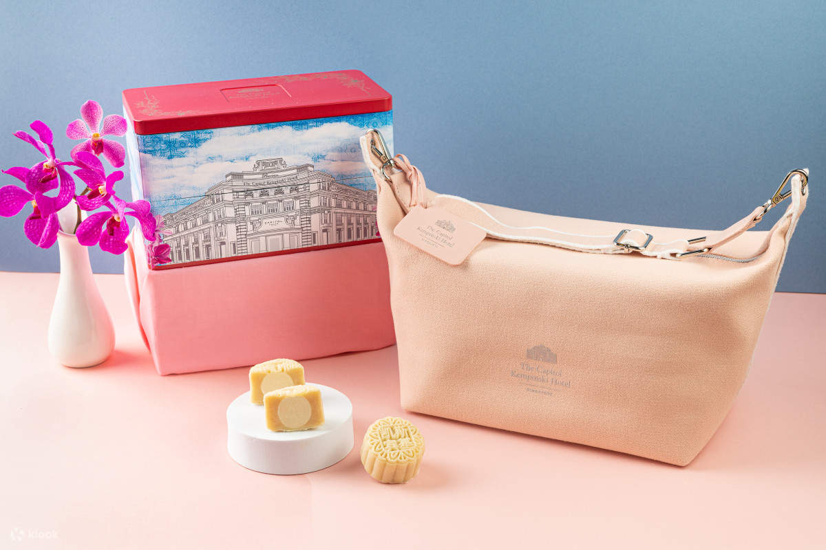 the-capitol-kempinski-hotel-mooncakes-klook