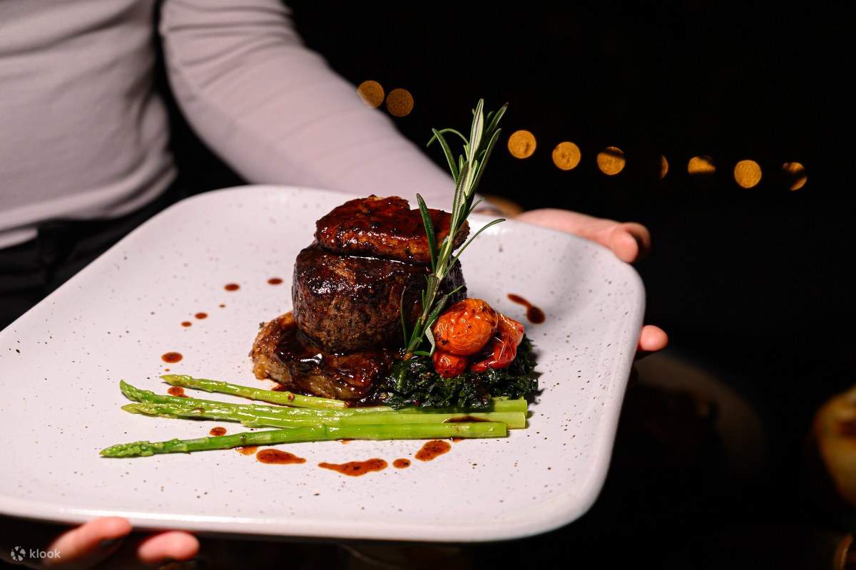 조르지오스 리버사이드 로얄 오키드 쉐라톤 호텔