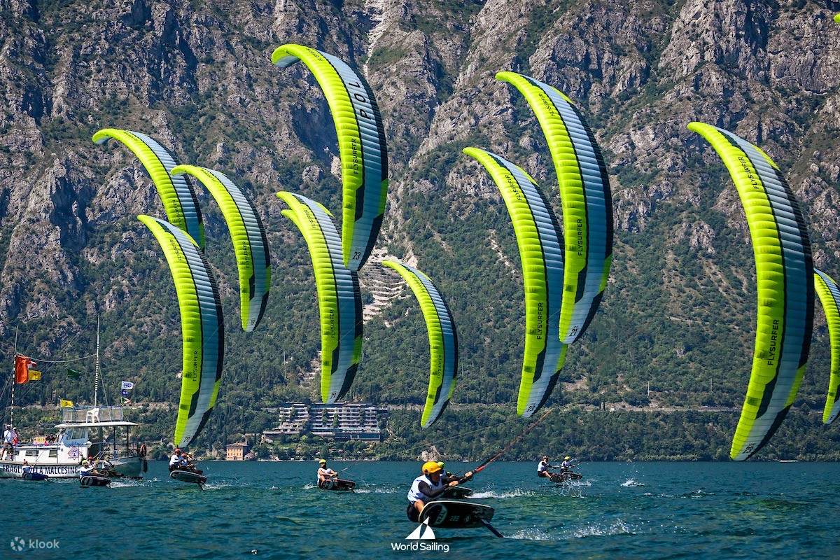 골드코스트 서핑 & 하이드로포일 체험