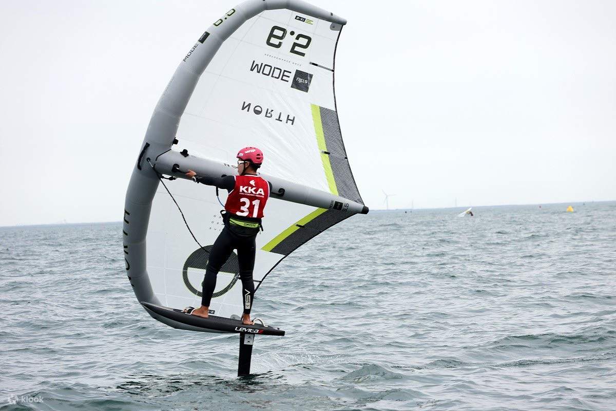 ゴールドコースト サーフィン＆ハイドロフォイル体験