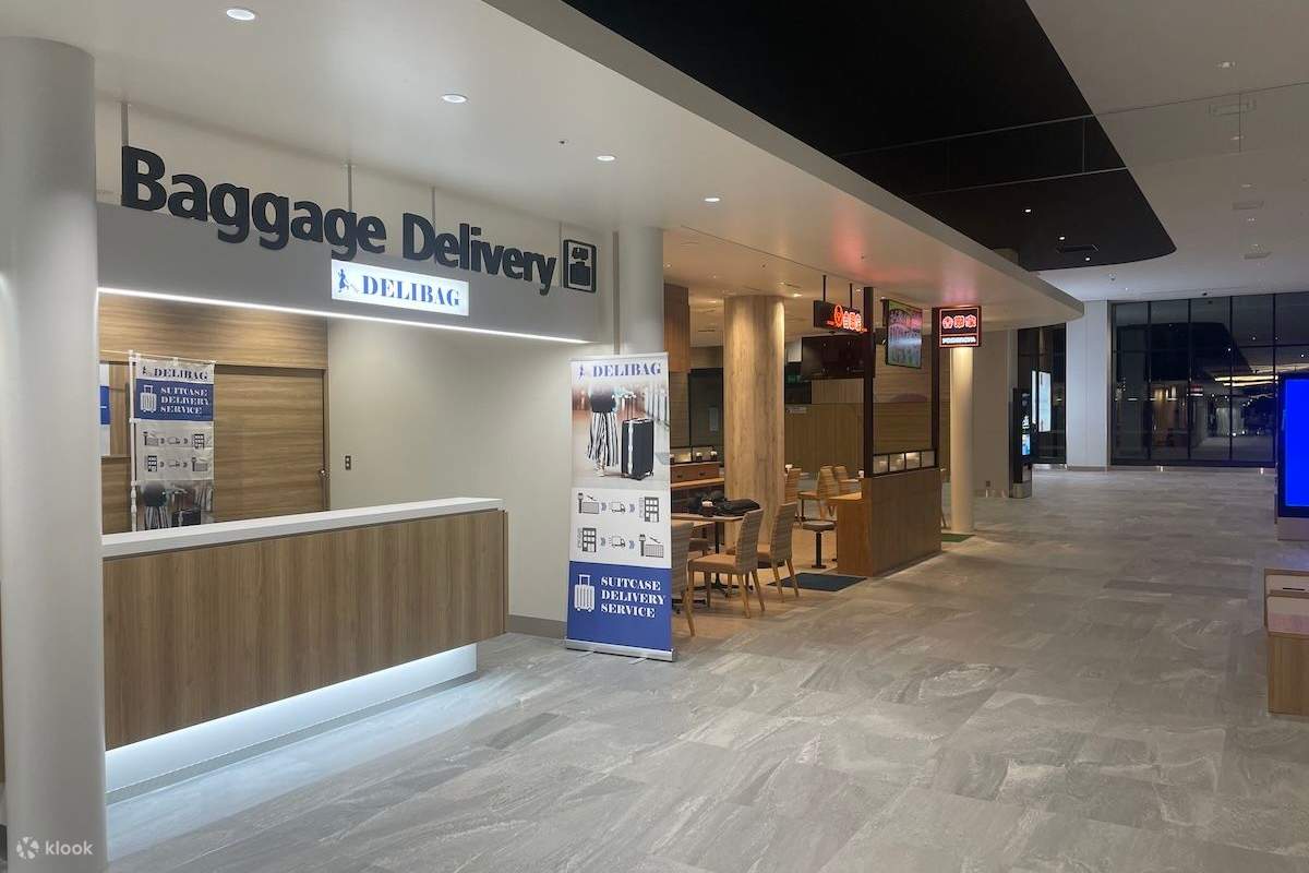 Fukuoka Luggage Delivery Service by DELIBAG