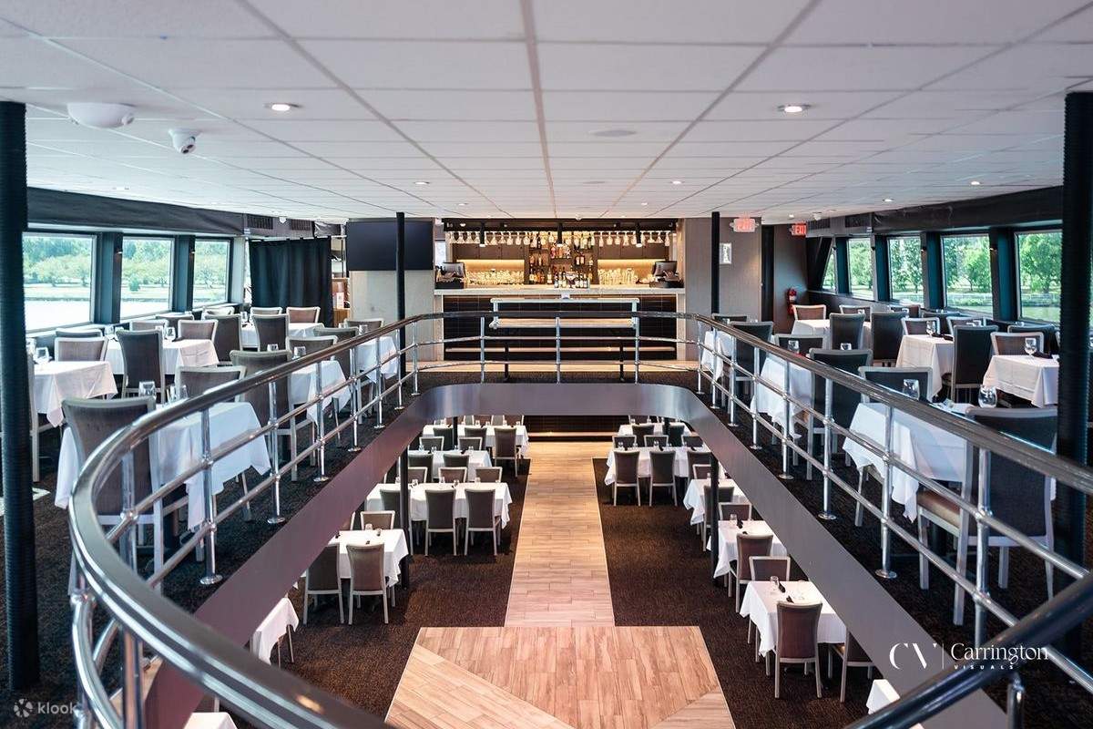 intérieur d'une croisière