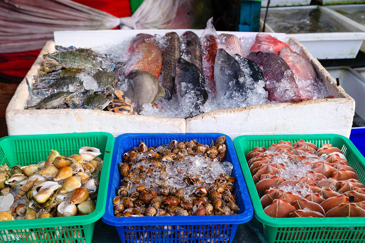 Sunset View and Seafood Market Dinner Guided Tour di Phuket
