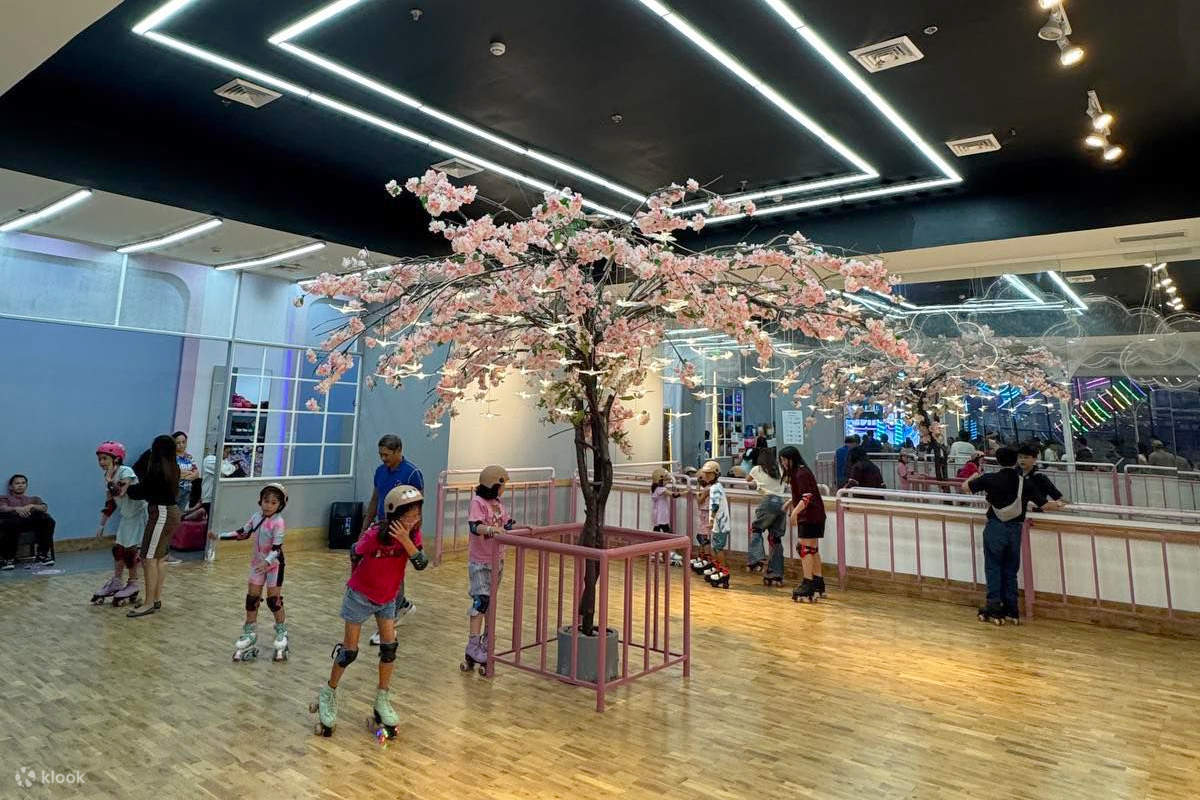 Pengalaman Bermain Sepatu Roda di Squad Skates SM JMall Cebu