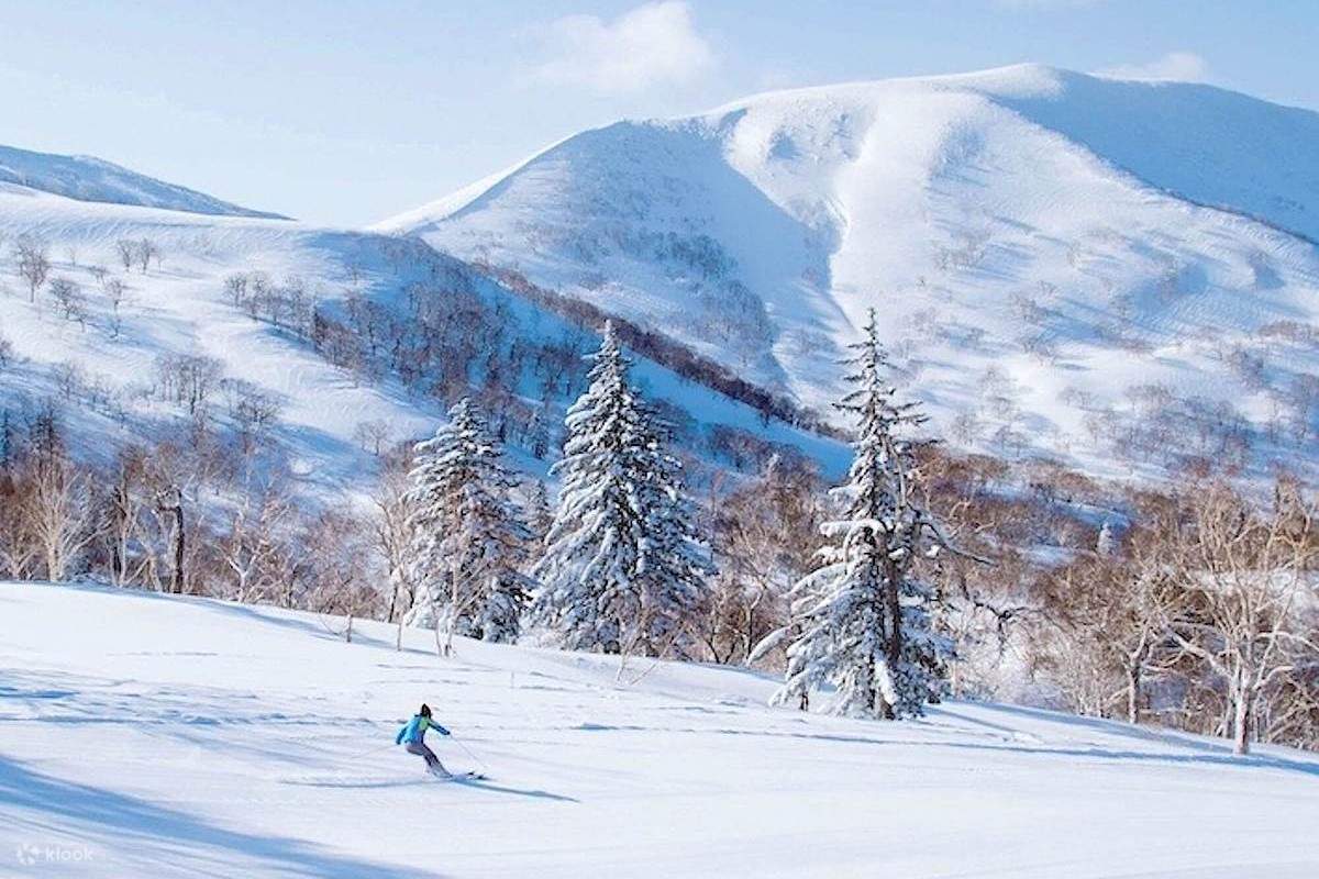 Kiroro Ski Resort Lift Pass (6 Jam) & Shuttle Pulang Pergi dari Sapporo