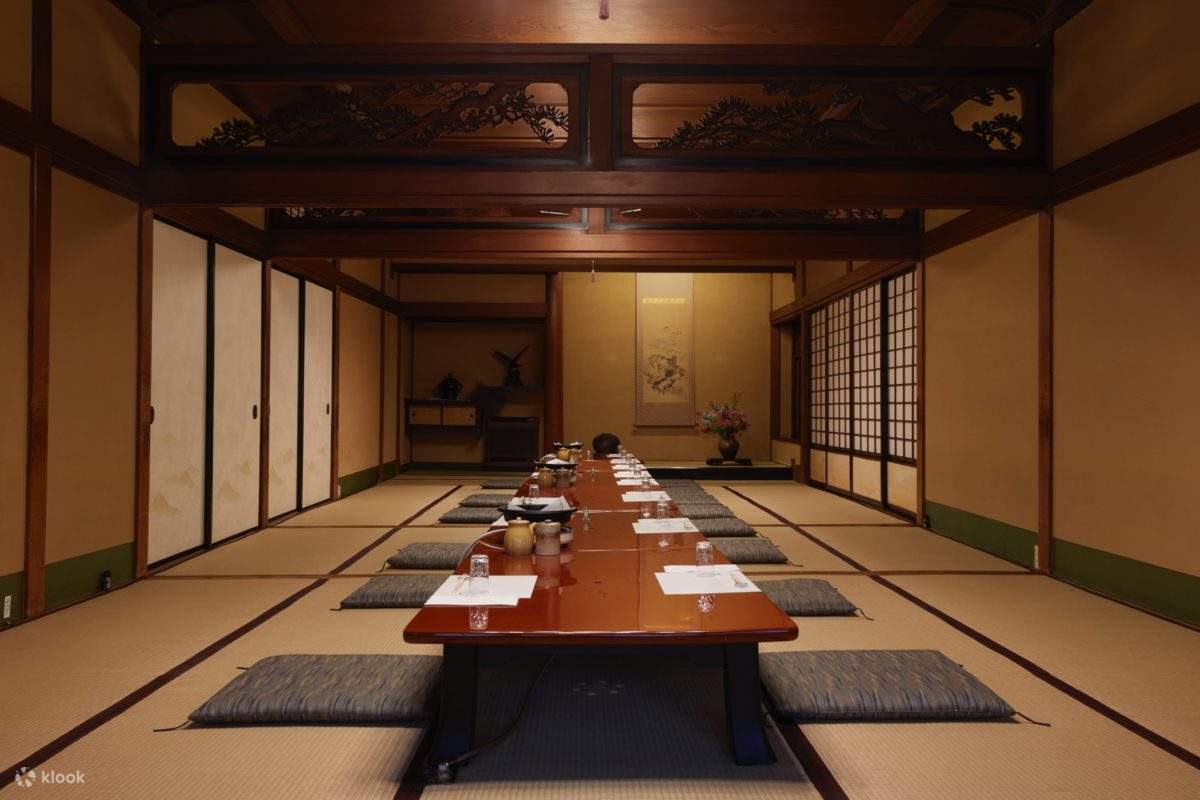 sukiyakikappouhiyama (SUKI焼割烹日山) - 도쿄 미슐랭 스타 스키야키