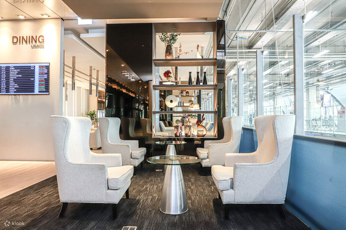 зал ожидания аэропорта суварнабхуми, зал чуда, транзит, CIQ, трансфер, отдых