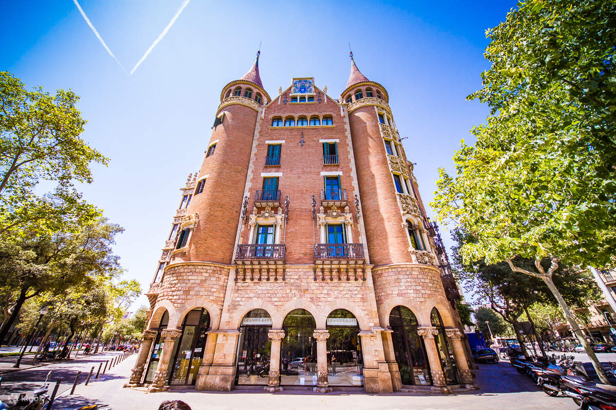 72, 96, or 120 Hours Barcelona Card with Attraction Discounts - Klook
