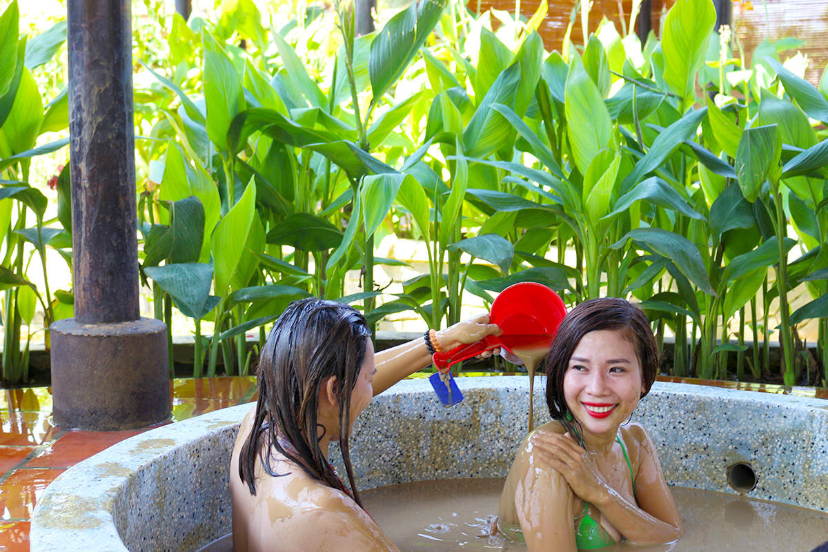 Mineral Mud Bath Experience at Mui Ne Mineral Mud Center - Klook