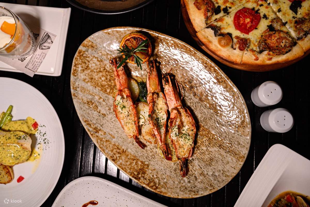 조르지오스 리버사이드 로얄 오키드 쉐라톤 호텔