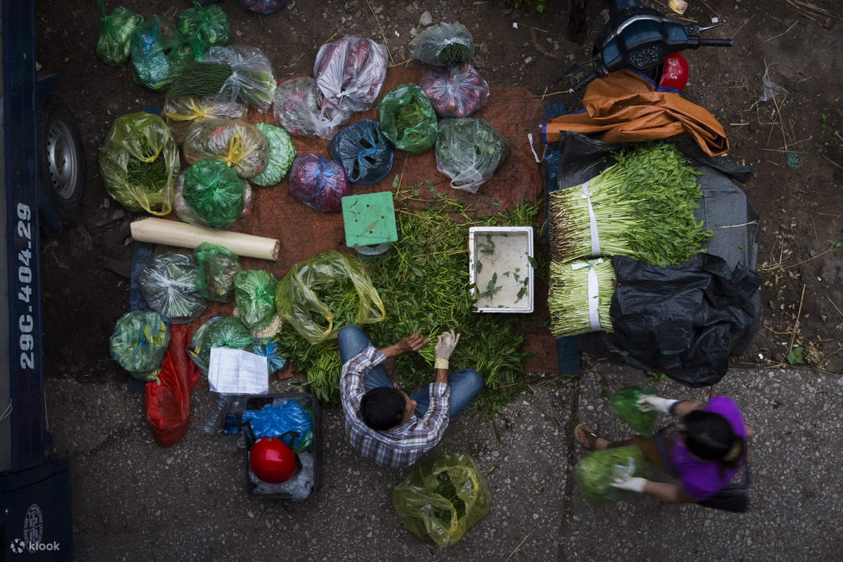 Pasar Long Bien Hanoi