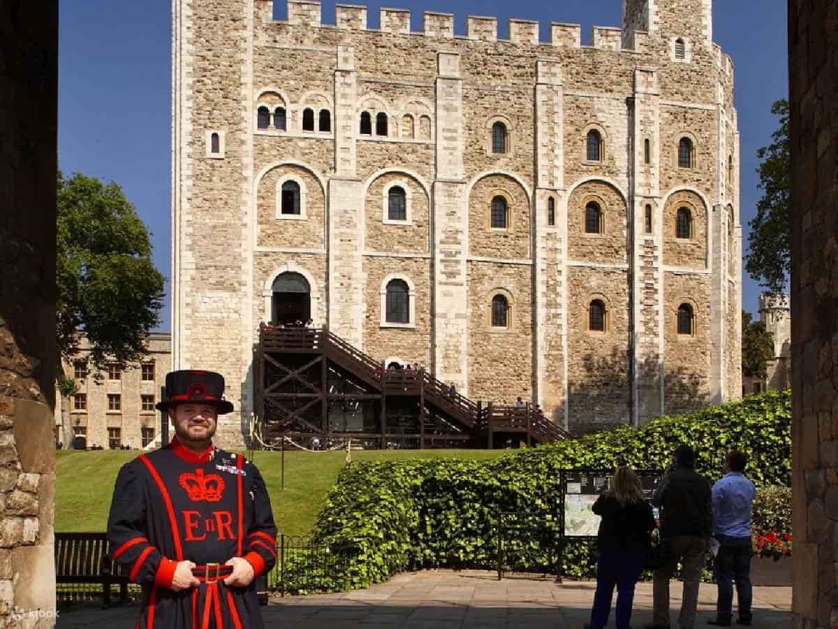 Un Beefeater à la Tour de Londres