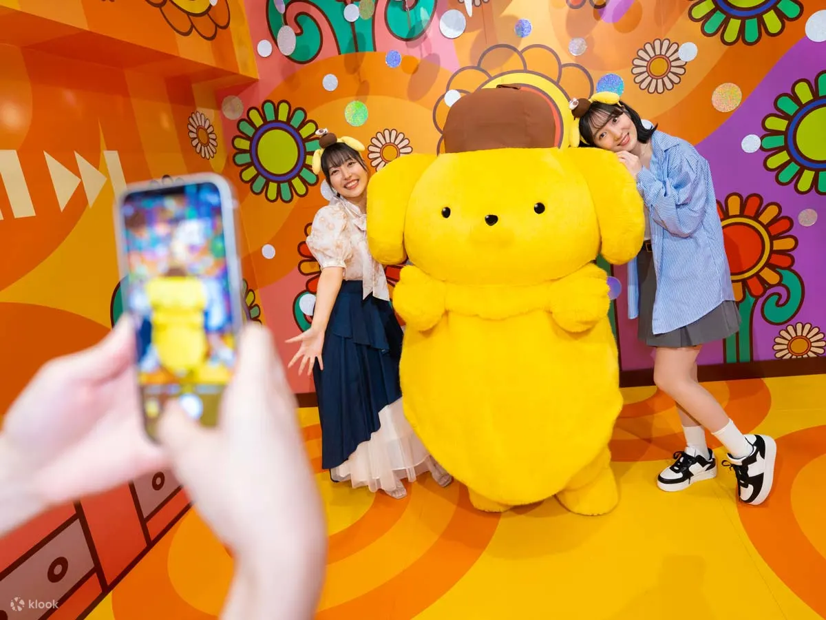 Sanrio Puroland - meet and greet