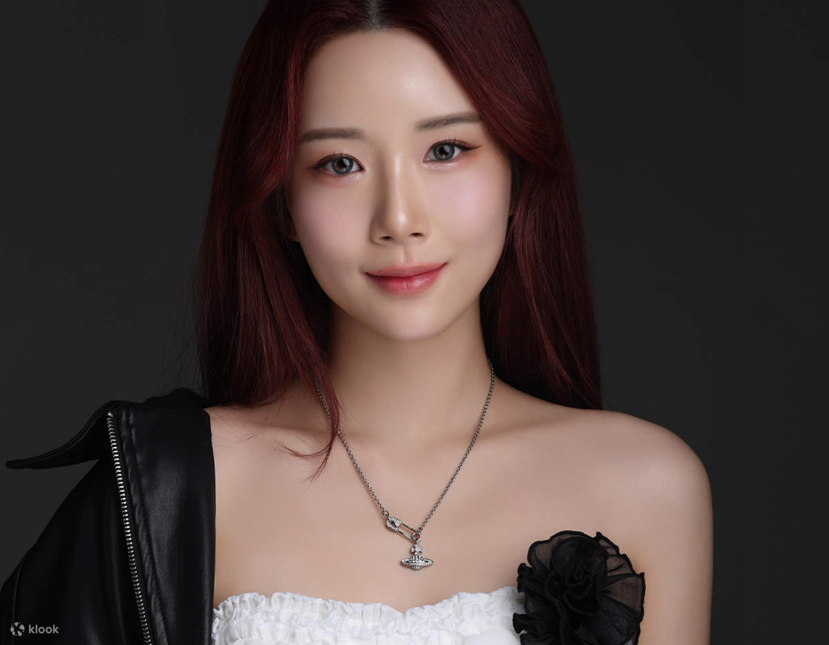 Visit 'Time on me’, located in Hongdae and take beautiful photos with the professional photographer and amazing hair & makeup artist.